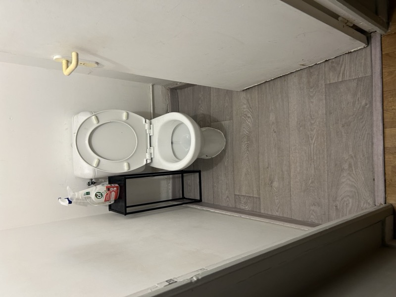 Après intervention : WC propre et fonctionnel